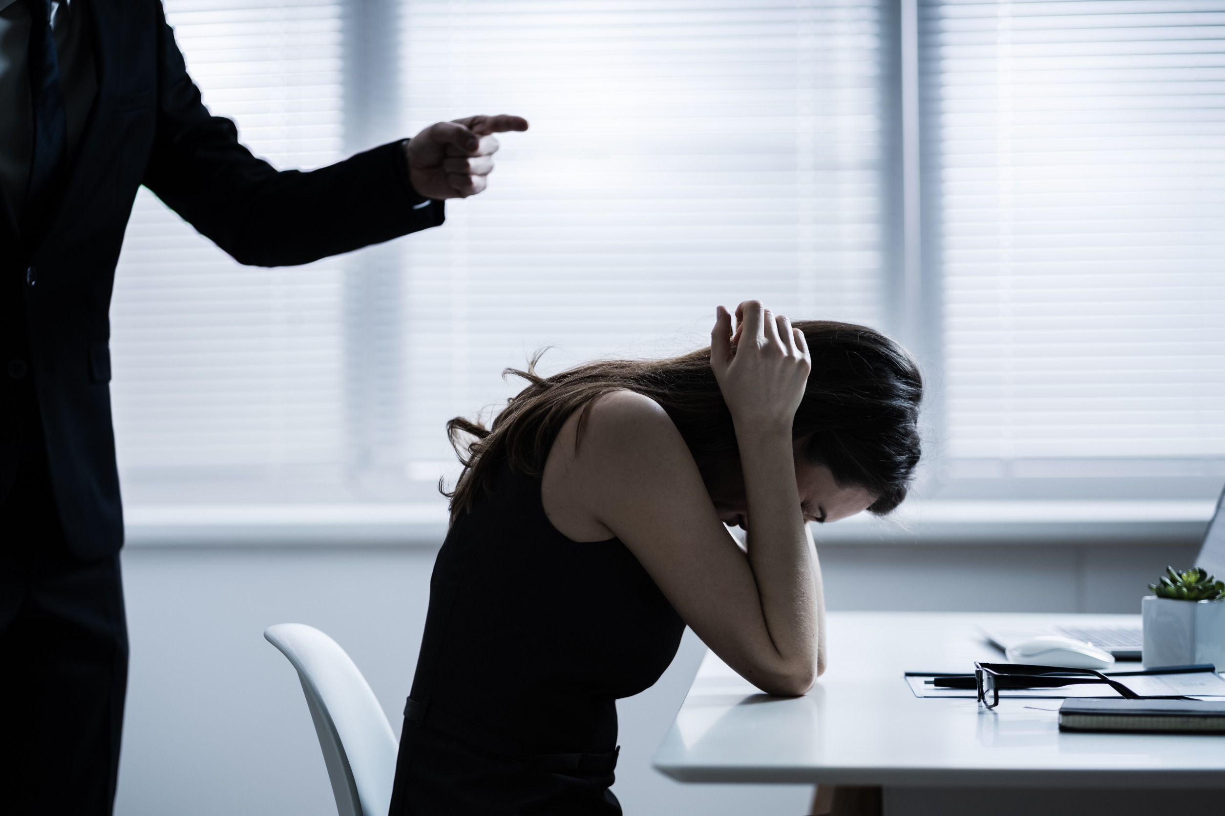 australia-clamps-down-on-workplace-harassment-and-violence-hrm-asia